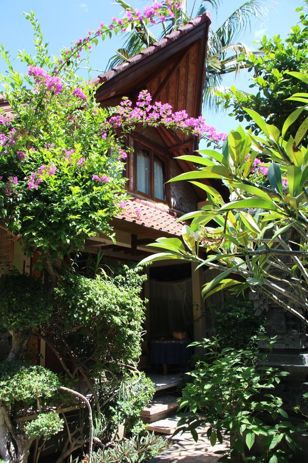 Blue Star Bungalows & Cafe Amed Екстериор снимка